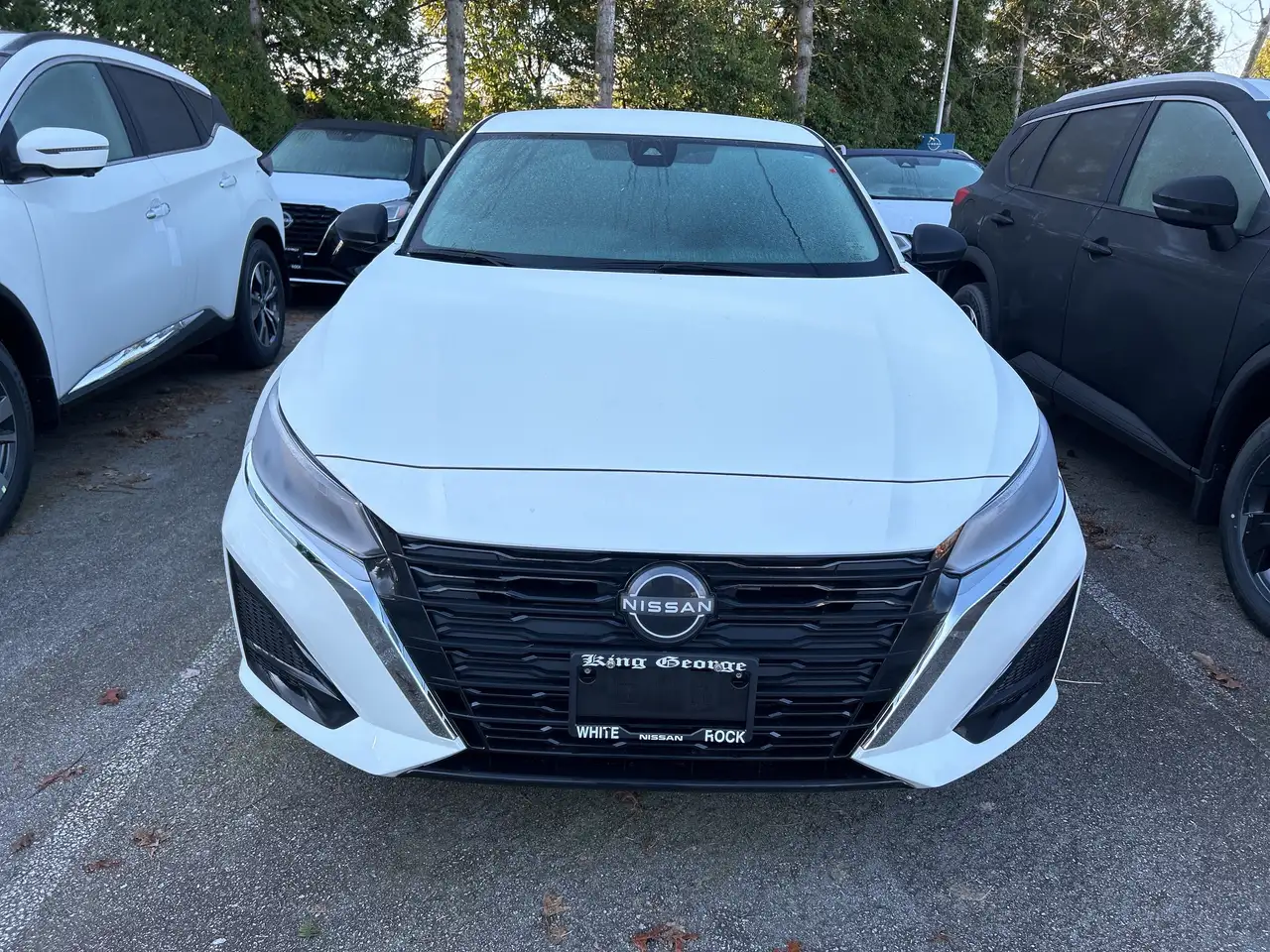 Nissan Altima снимка Nissan Altima