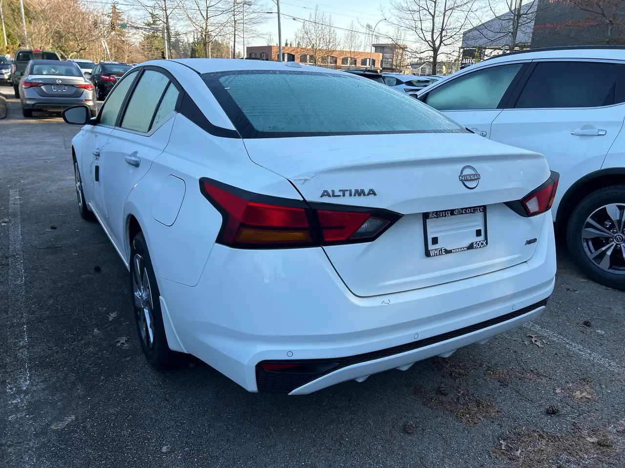 Nissan Altima снимка Nissan Altima