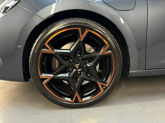 Cupra Leon view 7