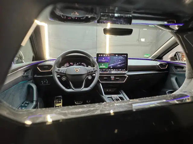 Cupra Leon view 21