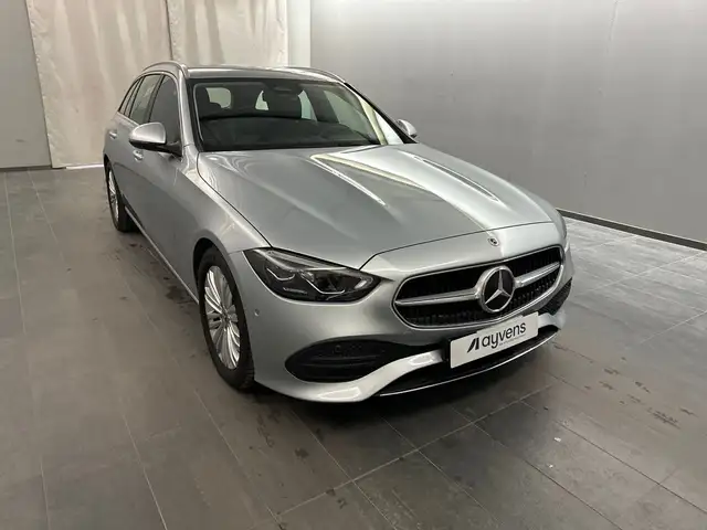 Mercedes-Benz C-Class view 3