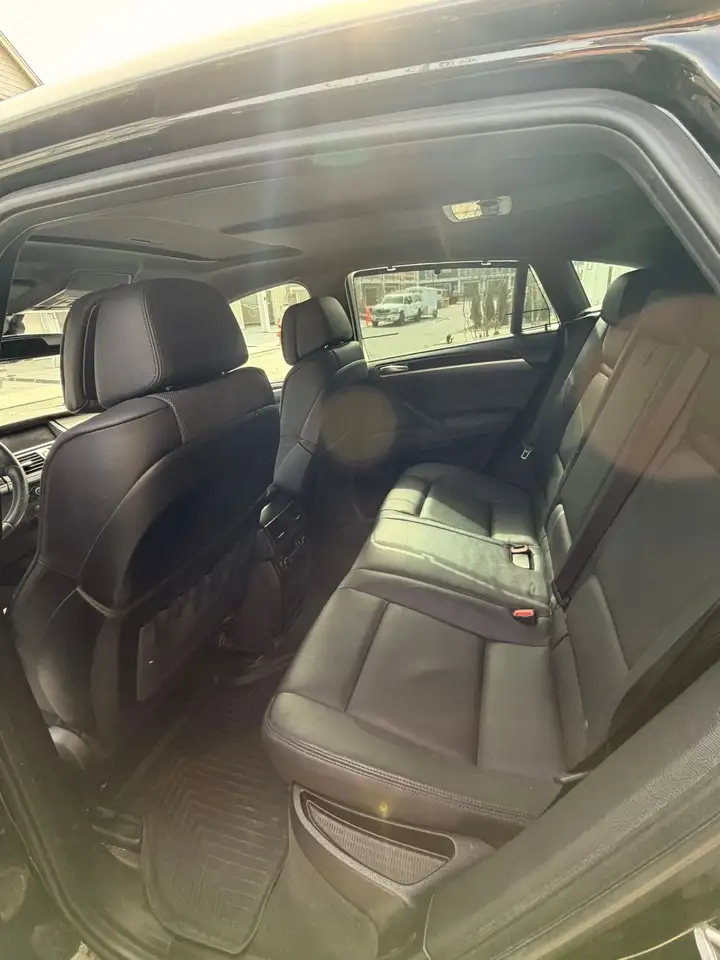 BMW X6 снимка BMW X6