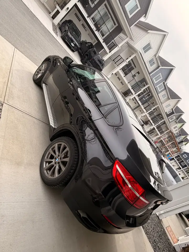 BMW X6 снимка BMW X6