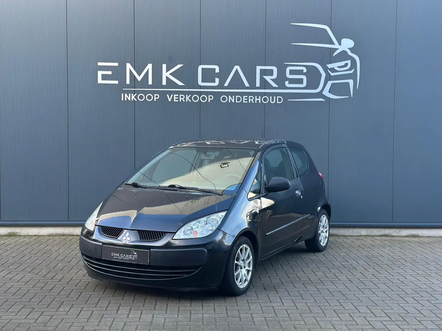 Mitsubishi Colt 1.1 Incharge Schwarz - 1