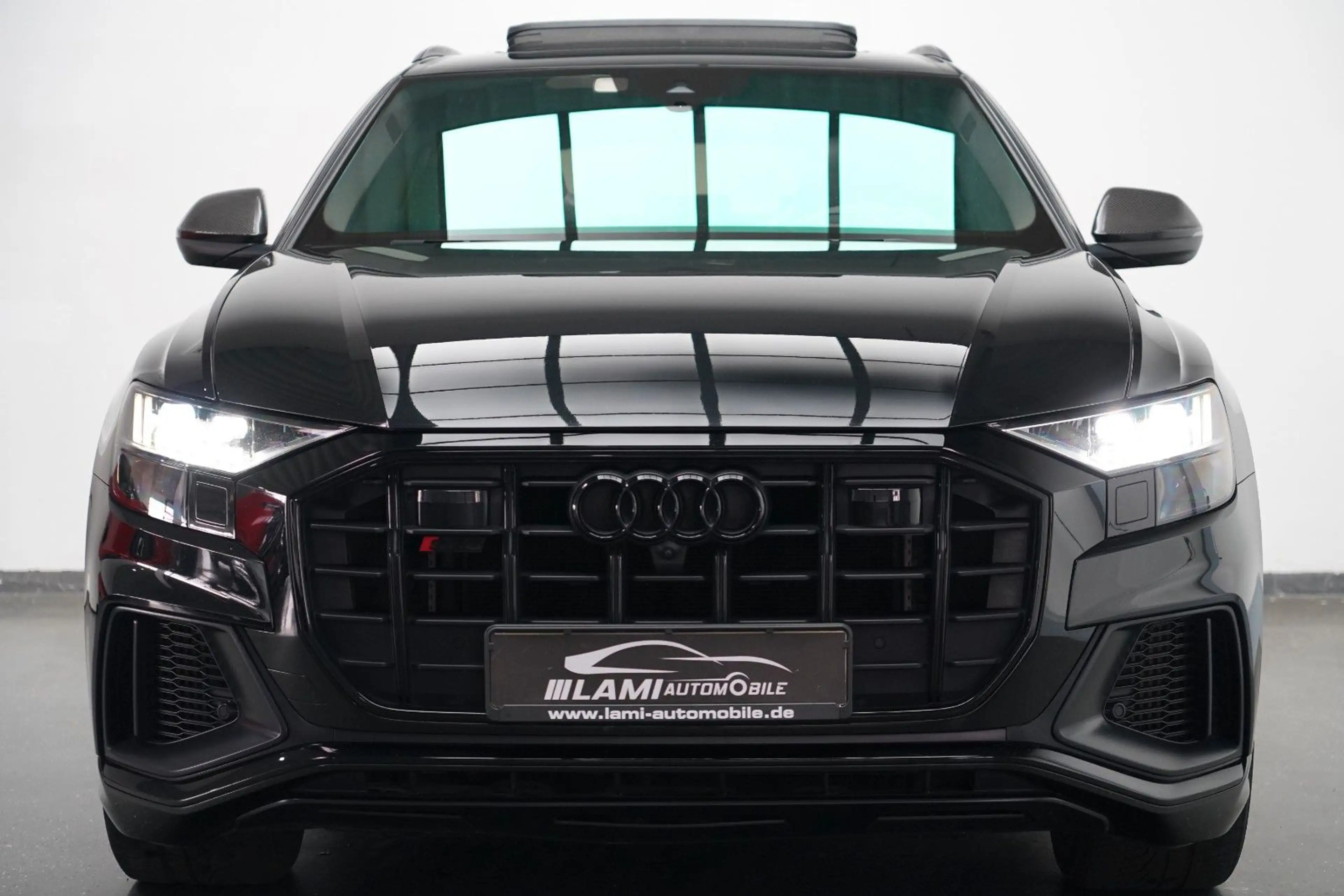 Audi SQ8 4.0TFSI quattro competition plus PANO 360 — photo 2