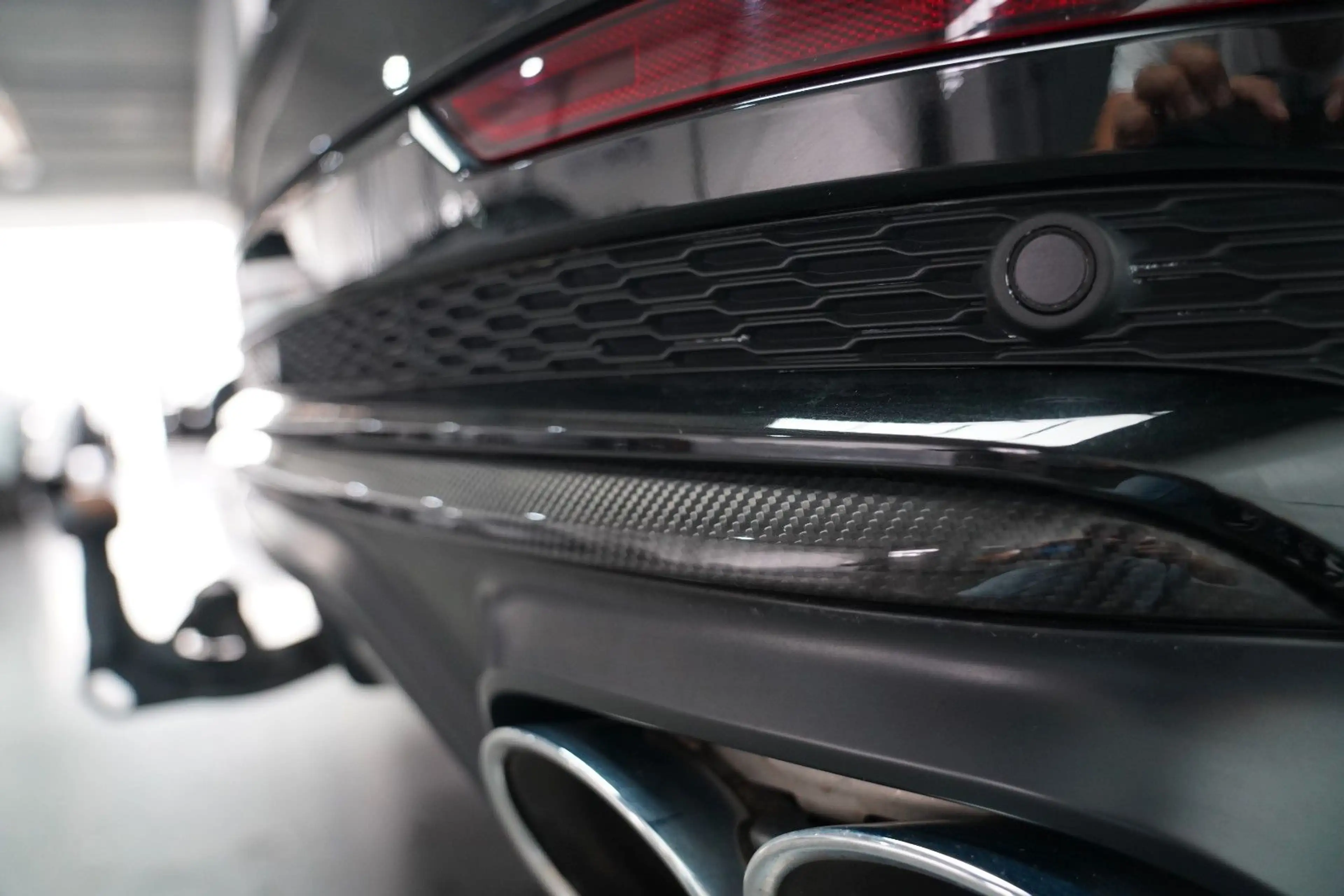 Audi SQ8 4.0TFSI quattro competition plus PANO 360 — photo 11