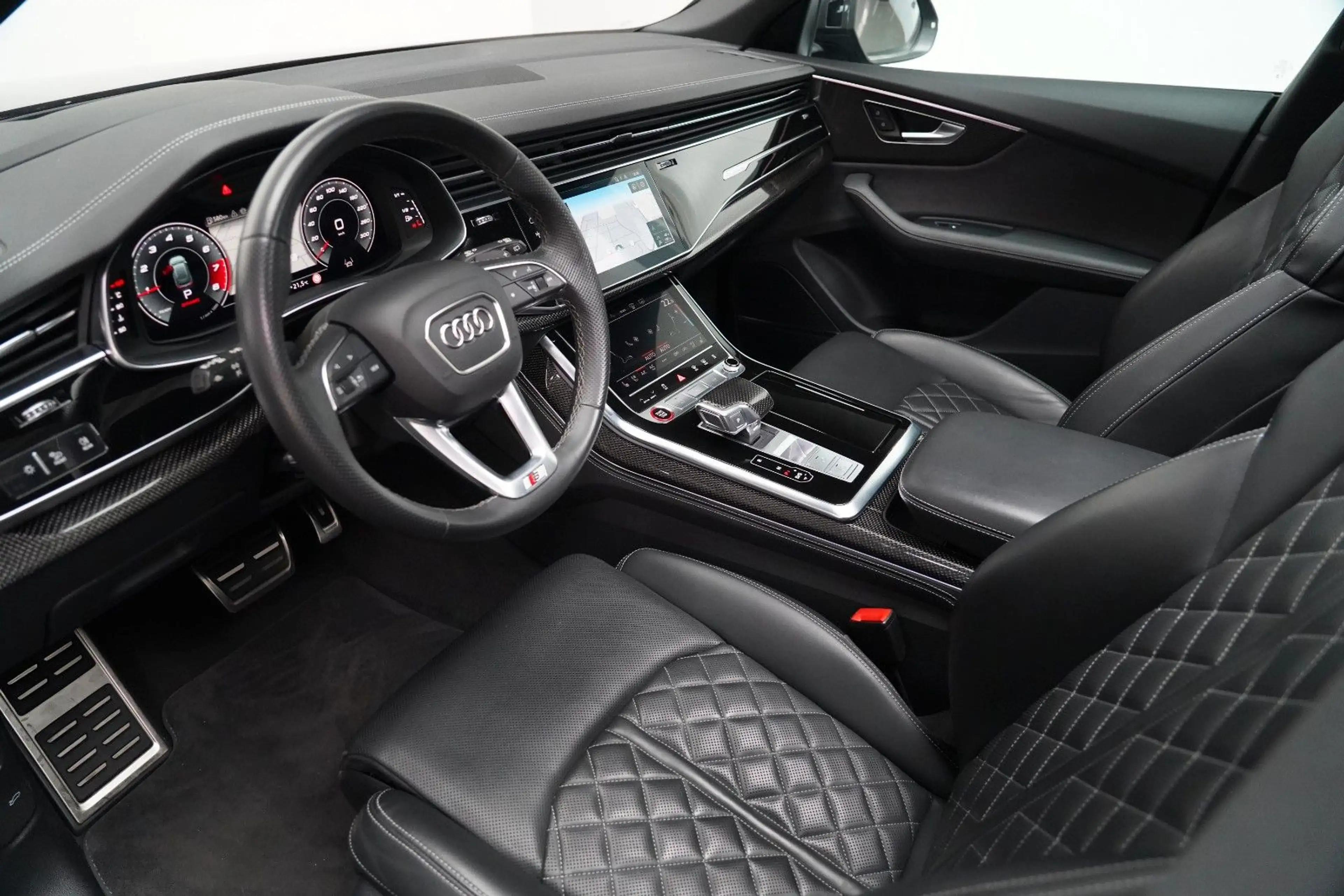 Audi SQ8 4.0TFSI quattro competition plus PANO 360 — photo 14