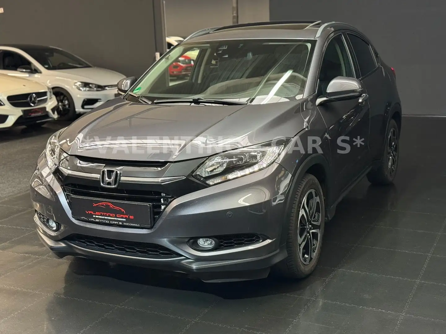 Honda HR-V Executive Navi/Pano/Kamera/Keyless/Shz/Temp Grau - 2