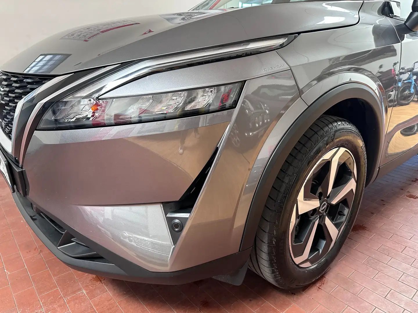 Nissan Qashqai Qashqai 1.3 mhev N-Connecta 2wd 140cv ruotino Gris - 2