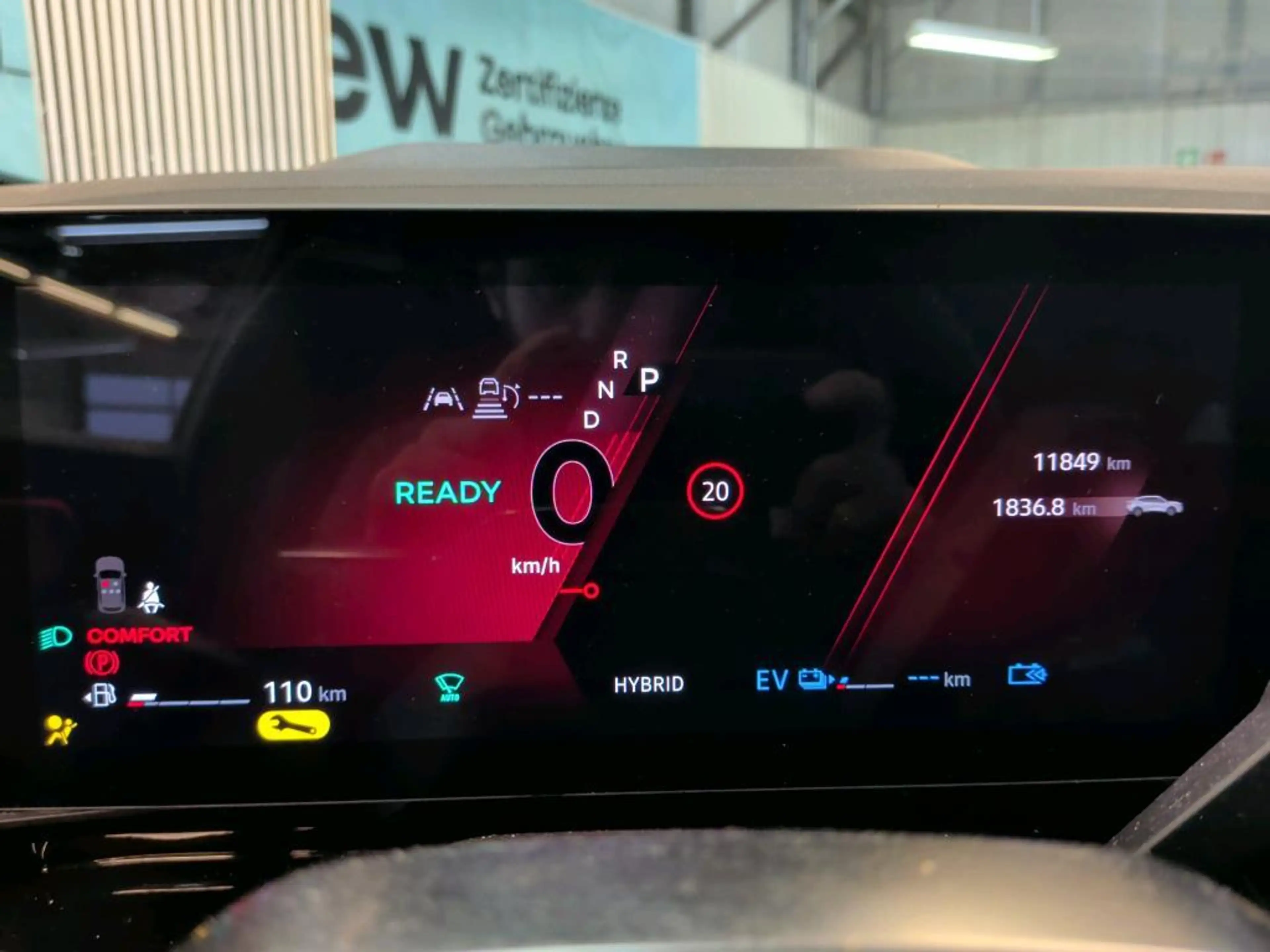 Renault Rafale 1.2 E-Tech 4x4 plug-in hybrid 300 atelier Alpine — photo 10