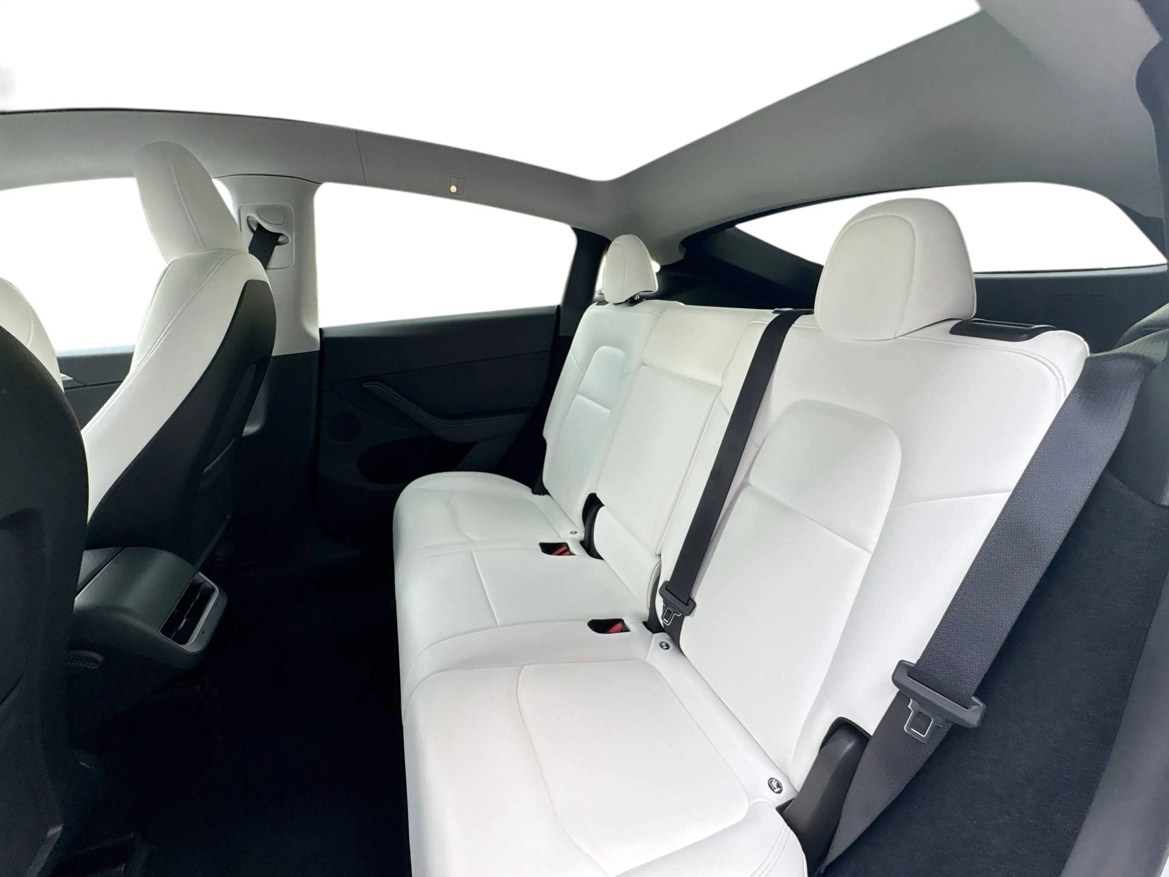 Tesla Model Y Long Range AWD/Certified Pre owned — photo 15