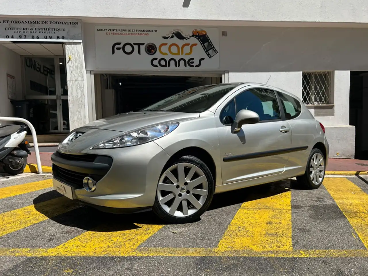 Peugeot 207 1.4 VTI 16V PREMIUM 3P