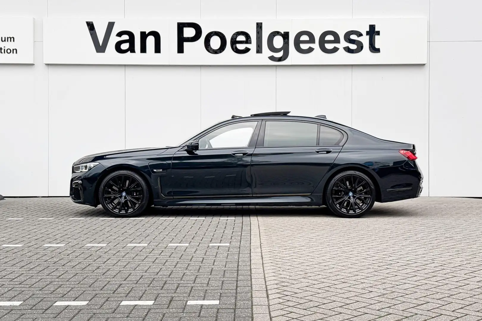 BMW 745 7 Serie 745Le xDrive High Executive | M Sport | Co Groen - 2