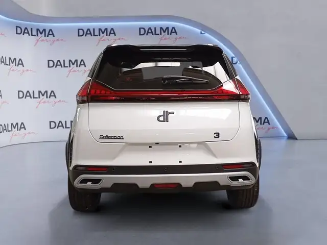 DR Automobiles DR3 view 4
