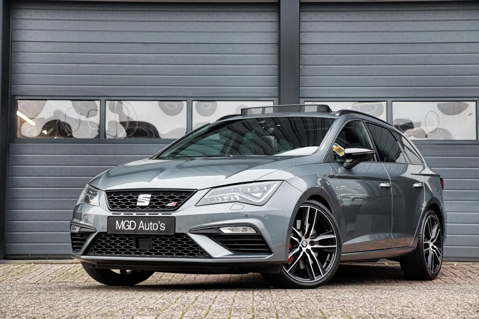 SEAT Leon ST 2.0 TSI CUPRA 300 /PANODAK/ACC/CARPLAY/SEAT-SOU Gris - 1