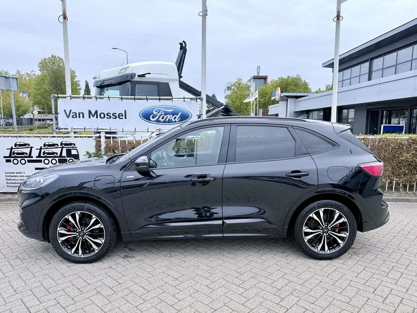 Ford Kuga 2.5 PHEV ST-Line Adaptieve cruise control | Head-U Zwart - 2