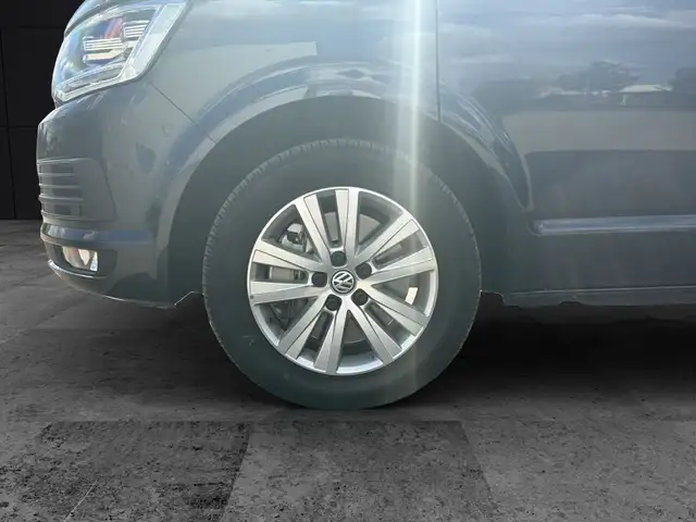 Volkswagen California view 9