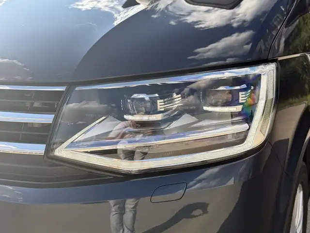 Volkswagen California view 13