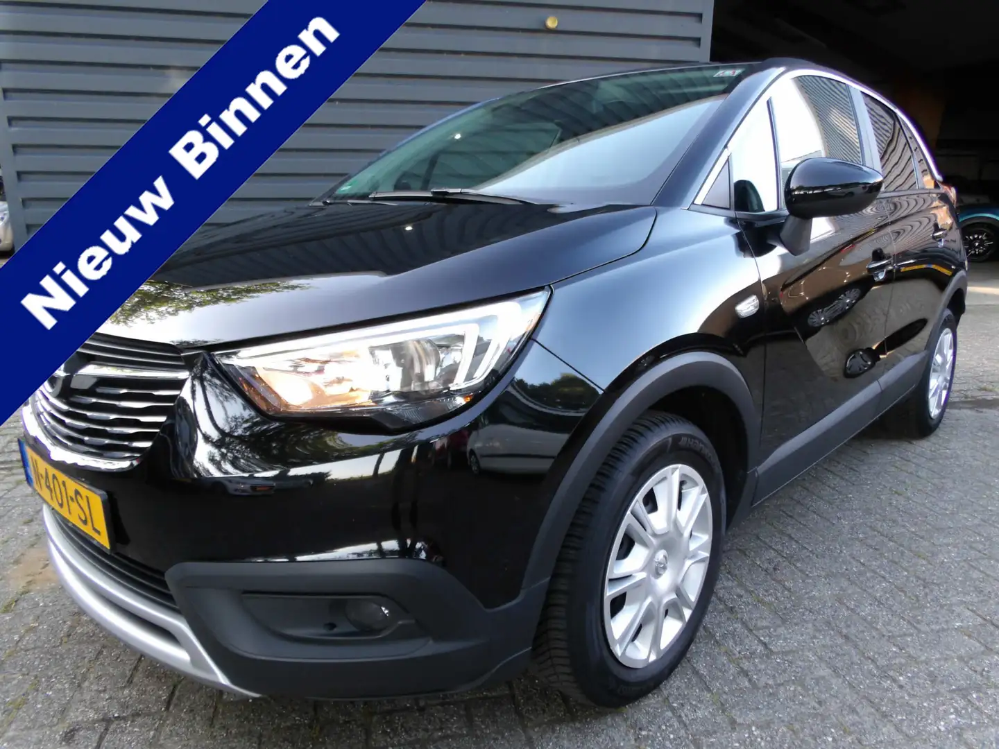 Opel Crossland X 1.2 Turbo Innovation Navi Clima Zwart - 1