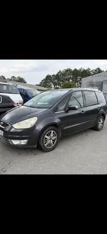 Ford Galaxy II 2.0 TDCi 140 DPF Ghia