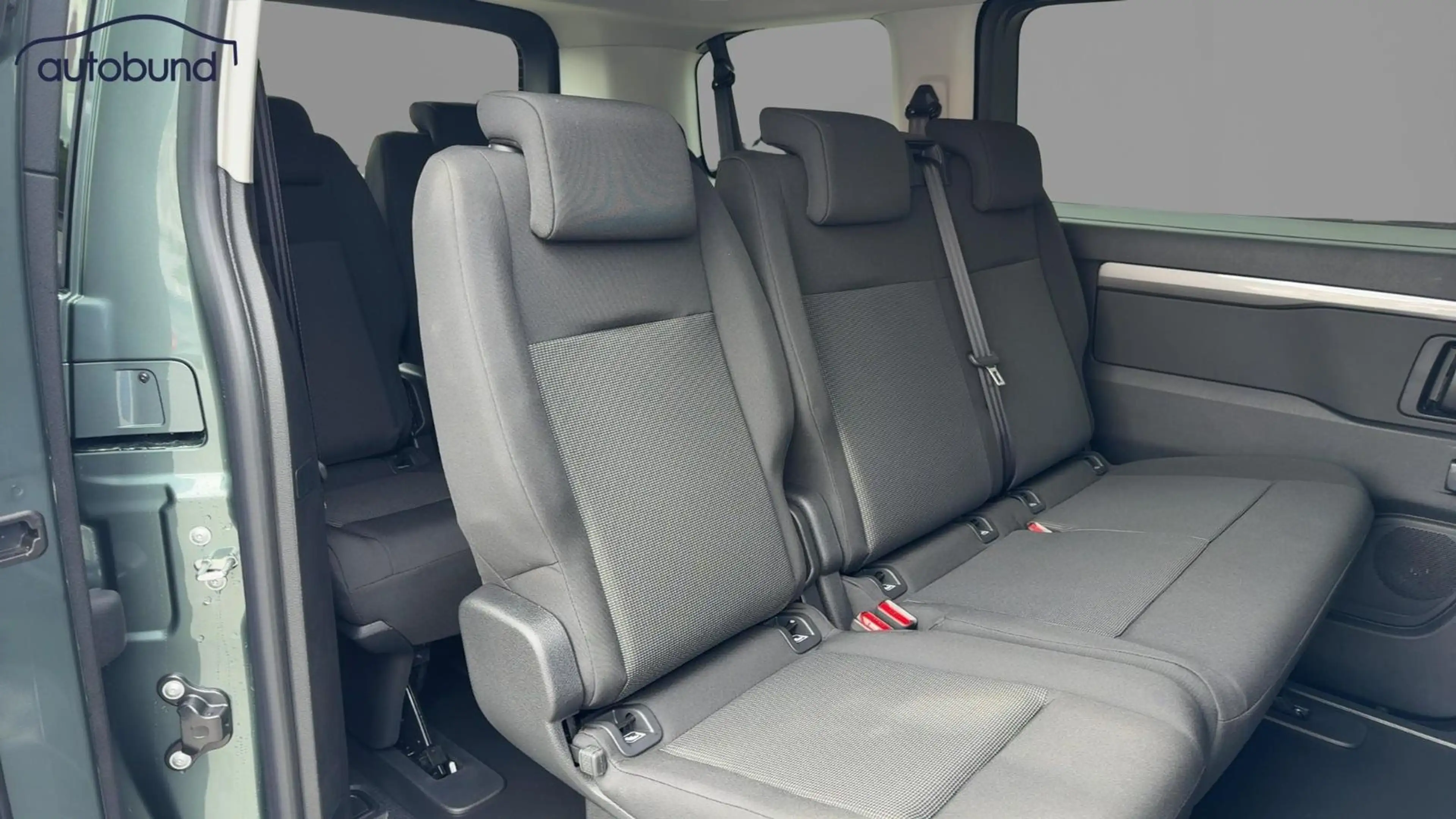 Citroen Spacetourer 2.2 BlueHDI 180 Autom. Plus M 8-Sitzer AHK KA LE — photo 7