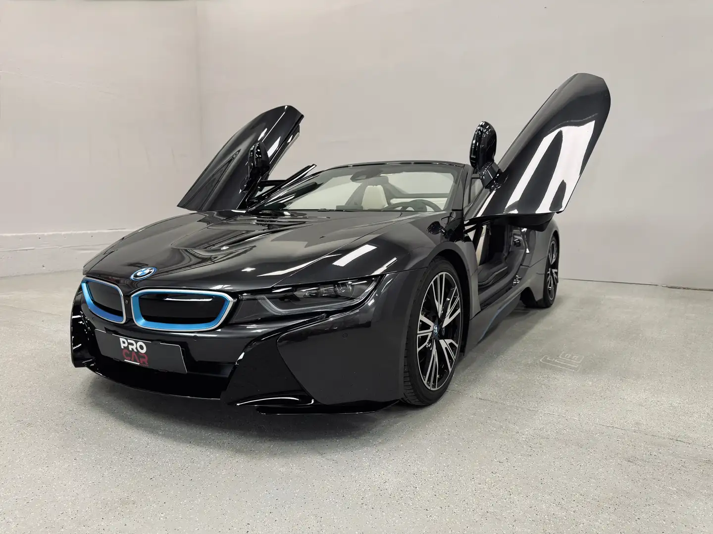 BMW i8 Roadster *GARANTIE* *H&K/HUD/KEYLESS/DISPLAYKEY* Grau - 1