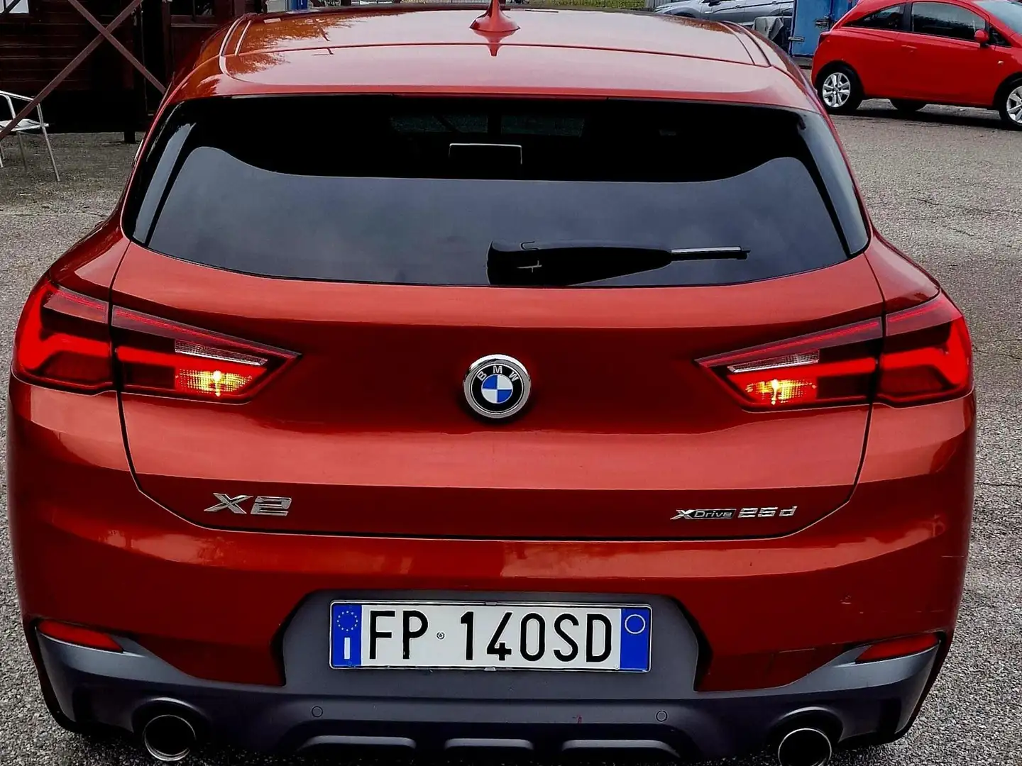 BMW X2 X2 F39 xdrive25d MSport X auto Orange - 2