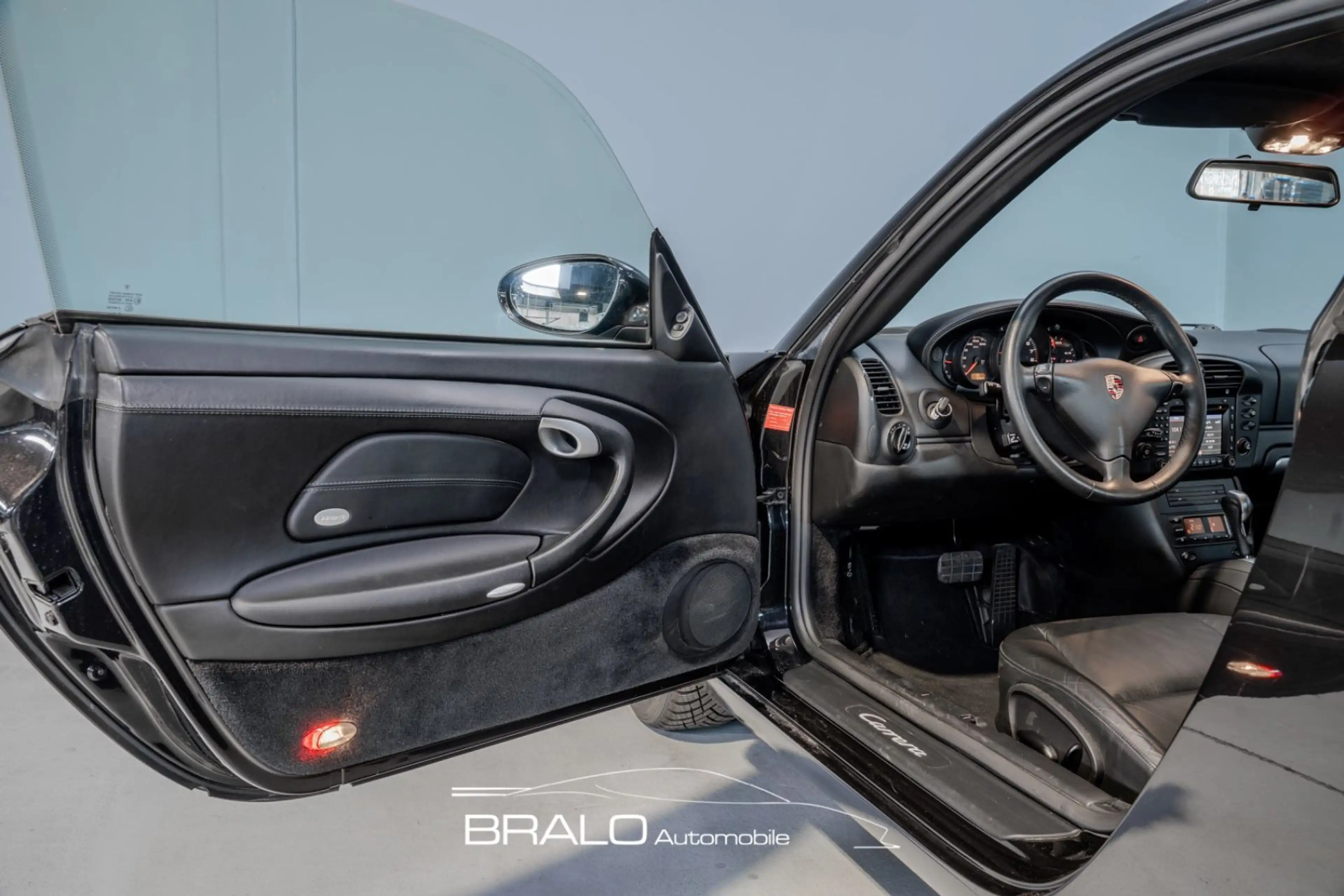 Porsche 996 911 Carrera Tiptronic, Top Zustand & wenig Km — photo 12