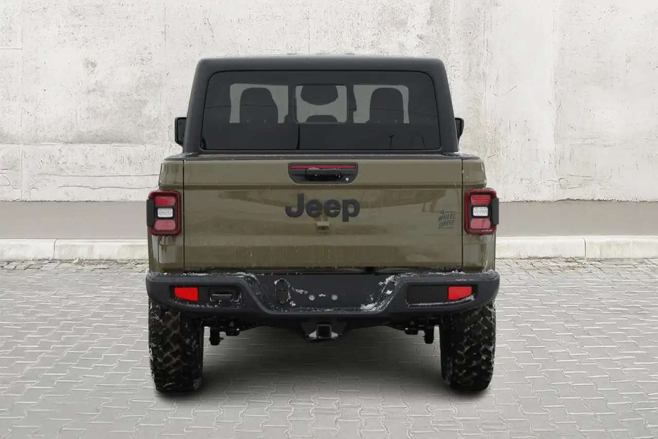 Jeep Gladiator снимка Jeep Gladiator