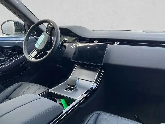 Land Rover Range Rover Evoque view 4