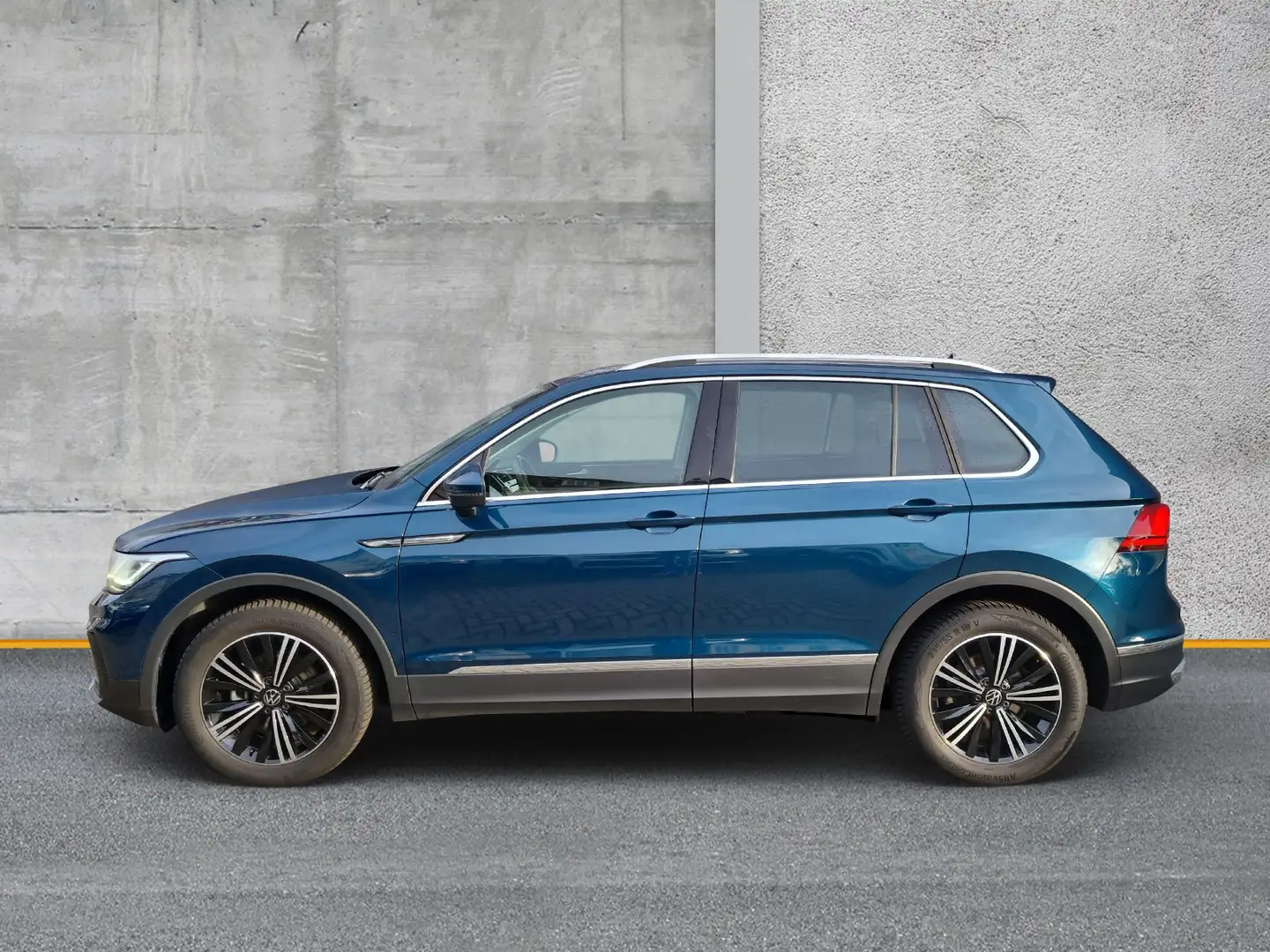Volkswagen Tiguan 1.5 TSI DSG Elegance MATRIX VIRTUAL AHK Blau - 2