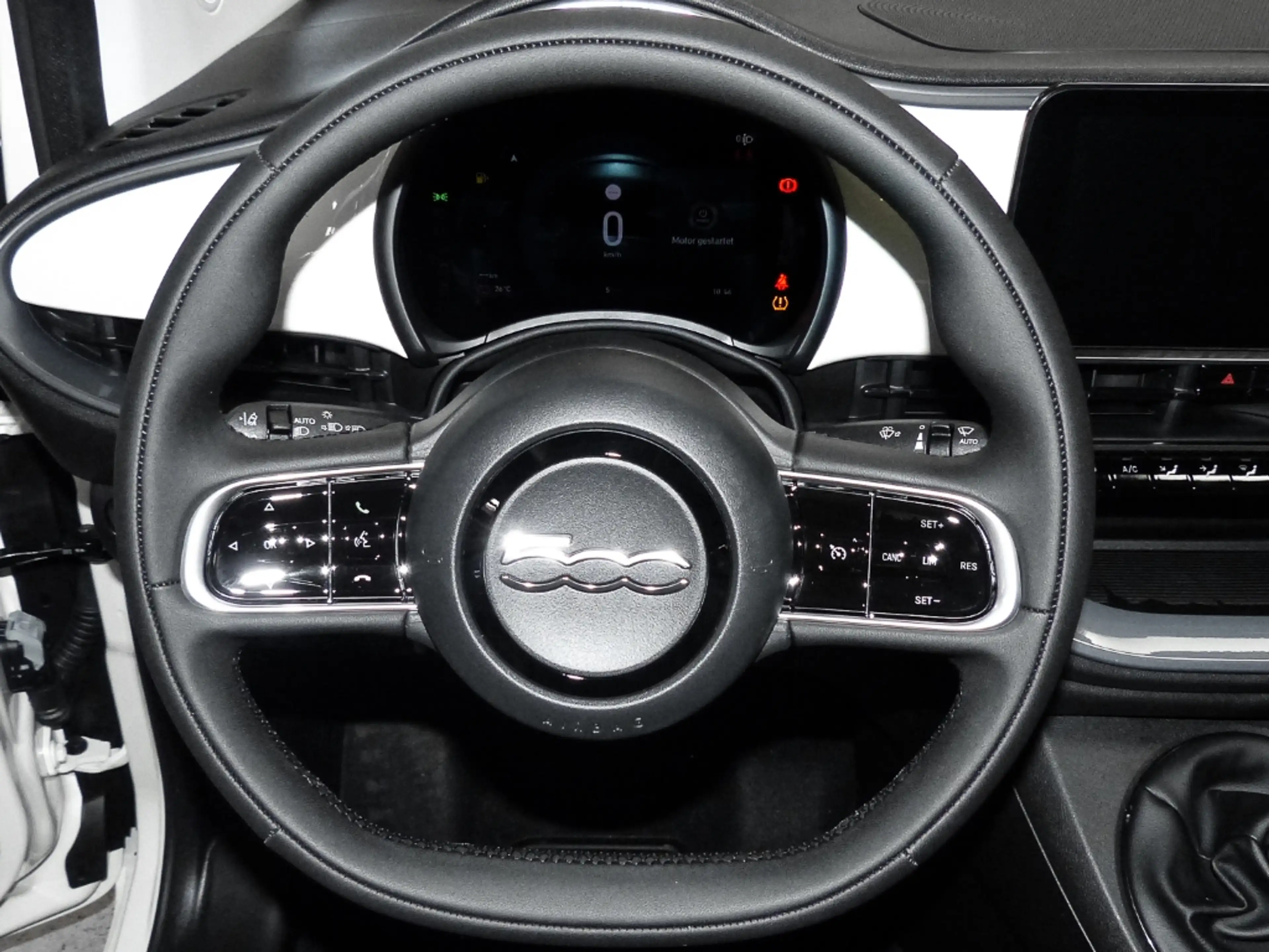 Fiat 500C Hybrid Dolcevita LED Apple CarPlay Klimaaut: DAB S — photo 7