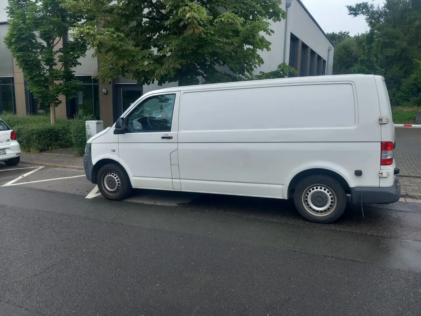 Volkswagen T5 Kasten Biały - 1