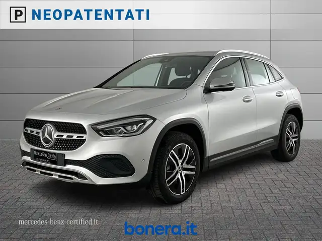Mercedes-Benz Gla main image