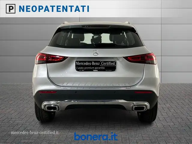 Mercedes-Benz Gla view 5
