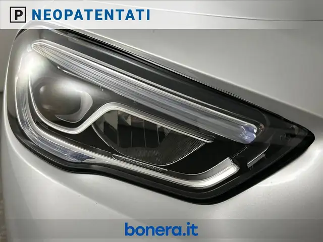 Mercedes-Benz Gla view 8