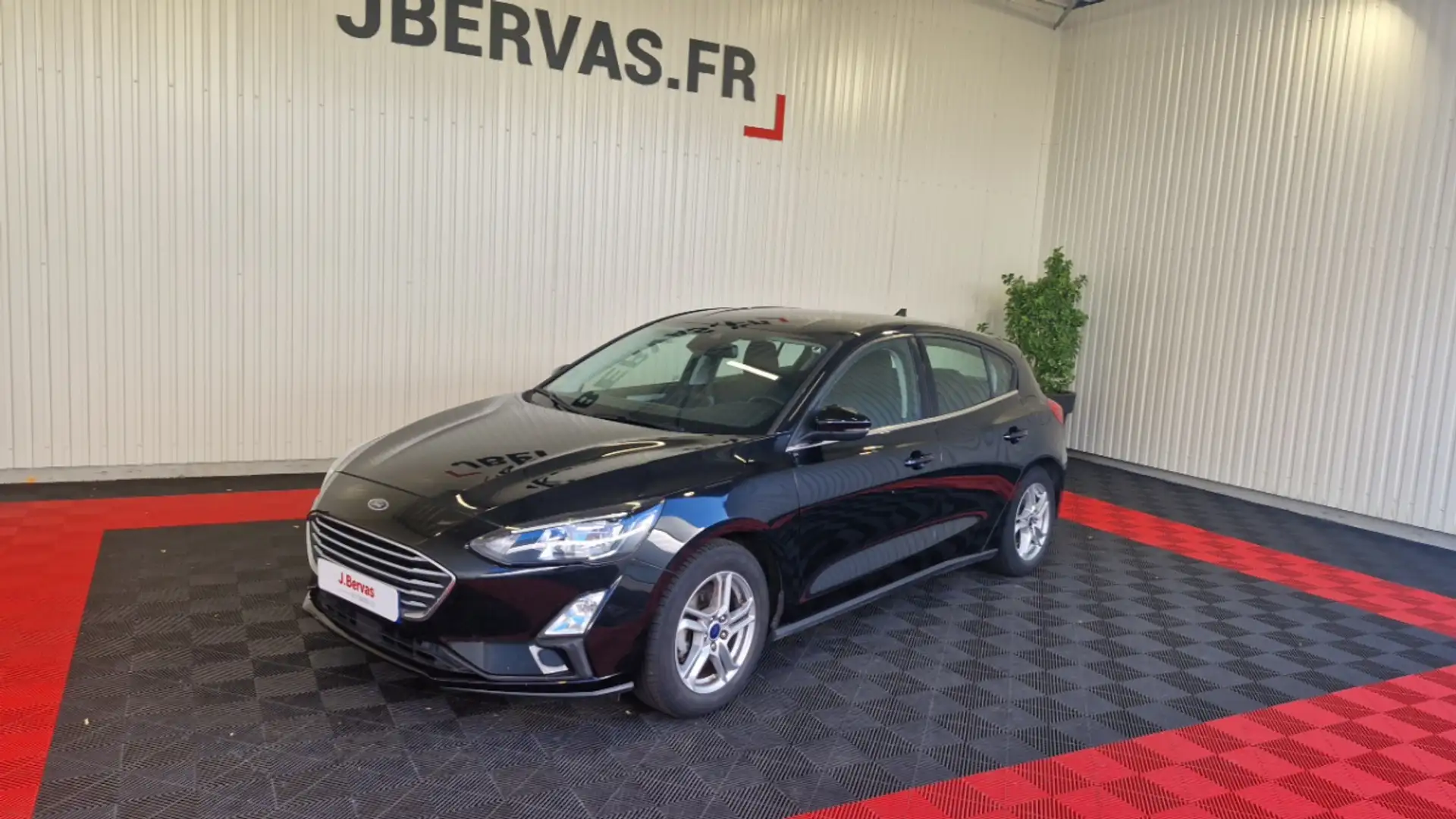 Ford Focus 1.5 ECOBLUE 120 SS TREND BUSINESS Schwarz - 1