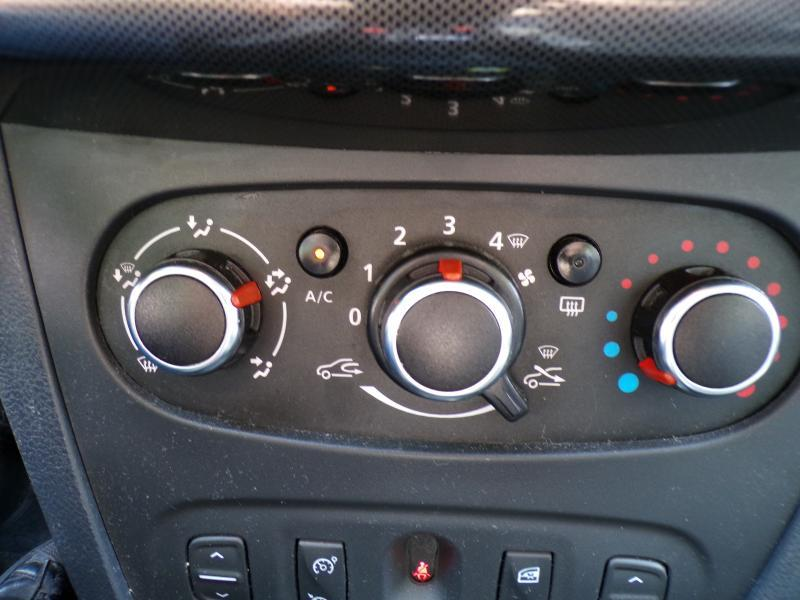 Dacia Sandero 0.9TCe 90cv Automatique Blanc 12/20 87227km Airco — photo 12