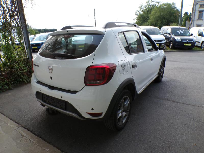 Dacia Sandero 0.9TCe 90cv Automatique Blanc 12/20 87227km Airco — photo 4