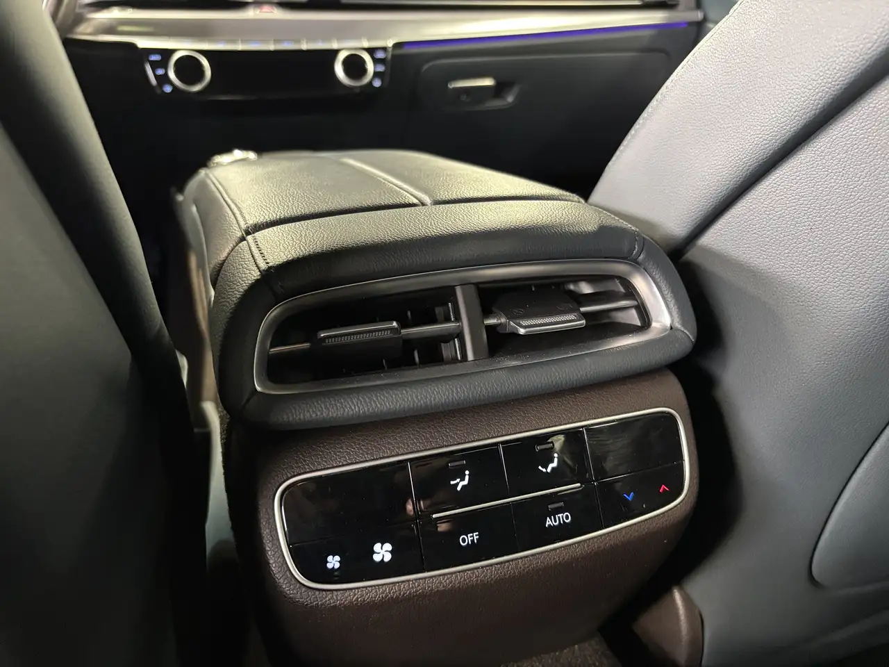 Genesis G80 снимка Genesis G80