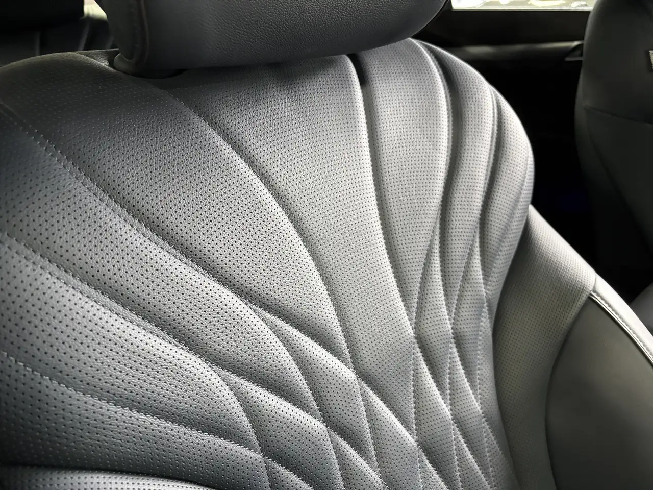 Genesis G80 снимка Genesis G80