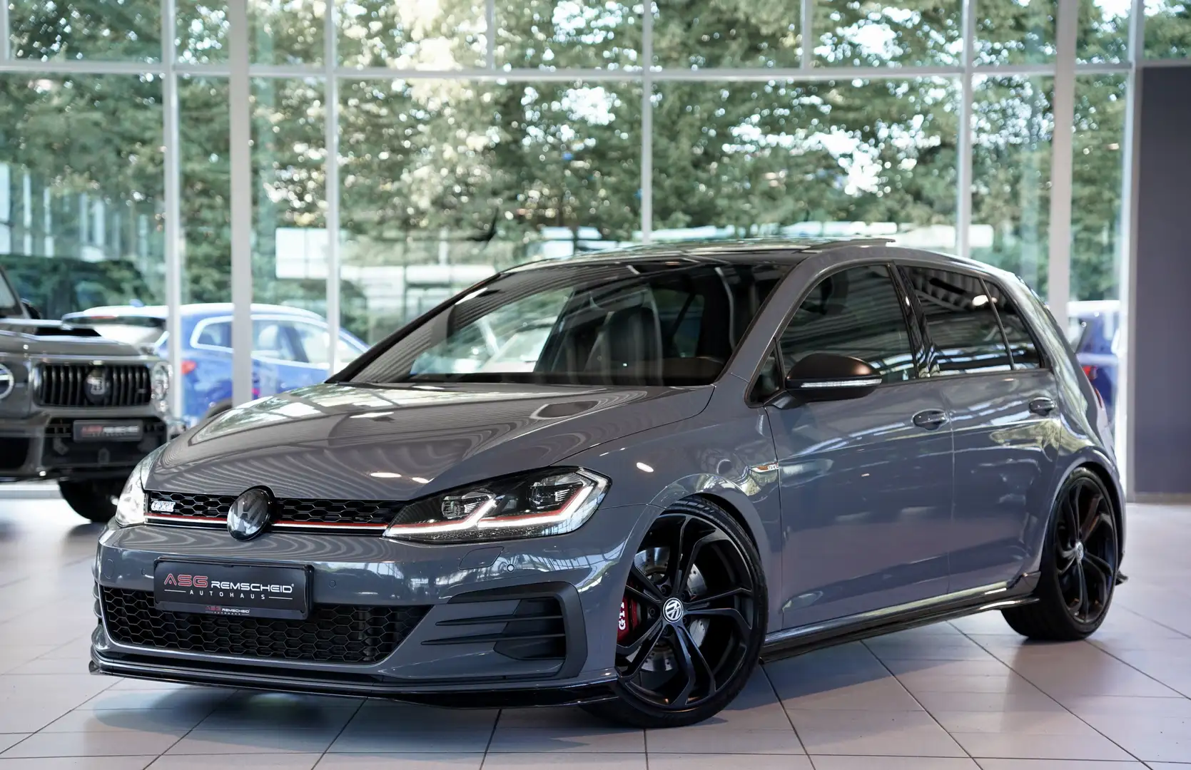 Volkswagen Golf GTI TCR *Akrapovic *Pano *KW Gewinde *2.Hd* Grau - 1