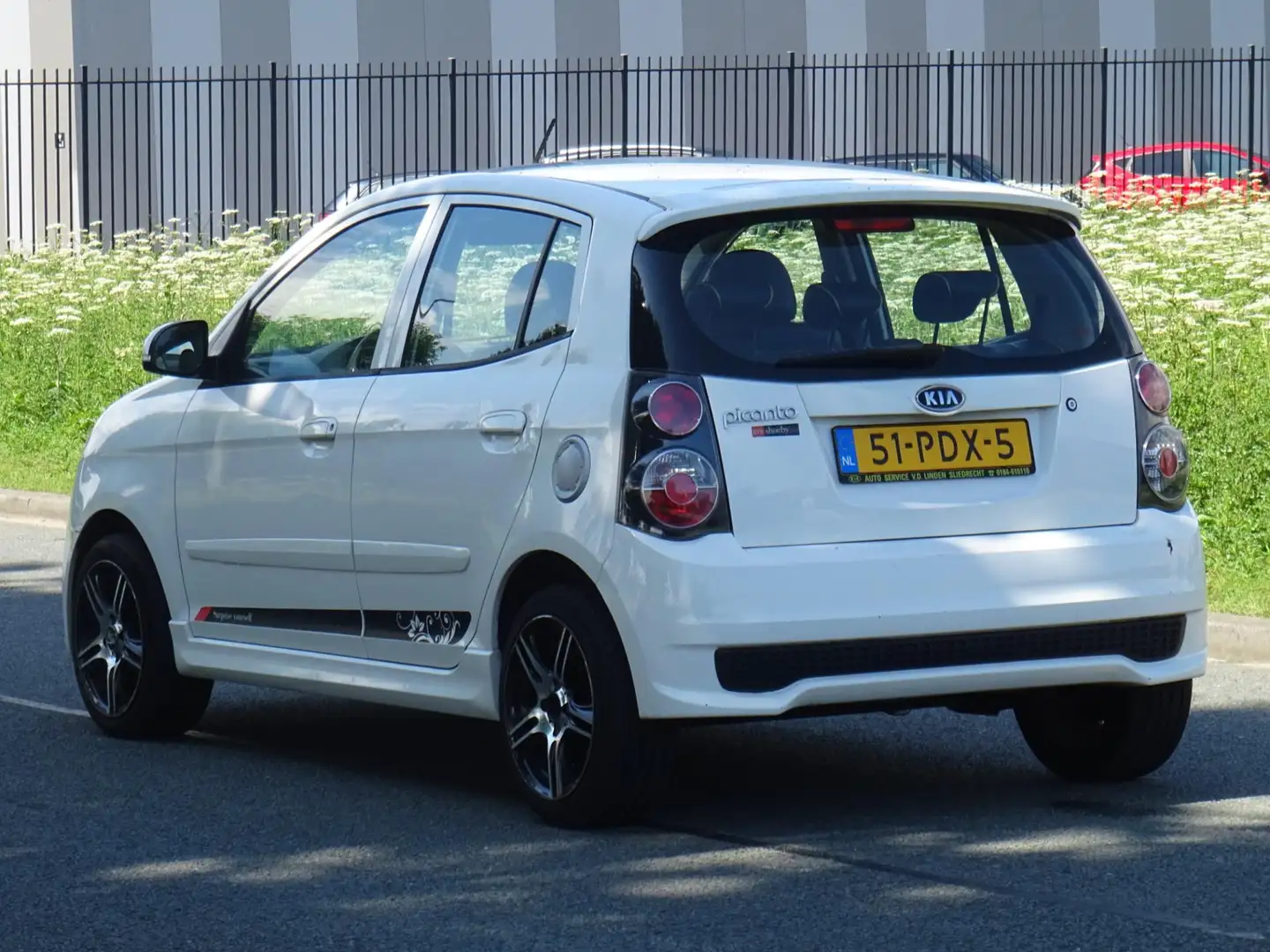 Kia Picanto 1.1 ShoebybyKia BJ2011 5DRS NAP/LEER/CLIMA/APK Wit - 2