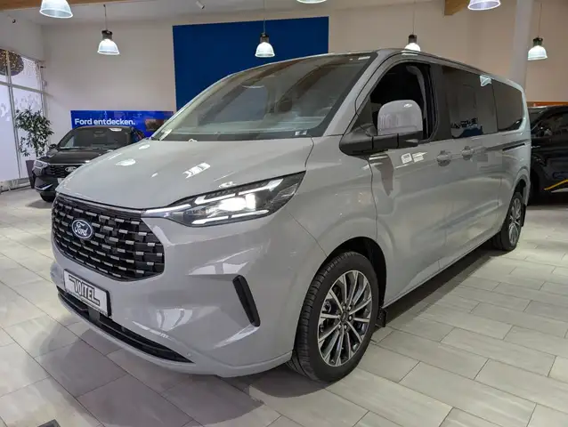 Ford Tourneo Custom Titanium X L2 Matrix