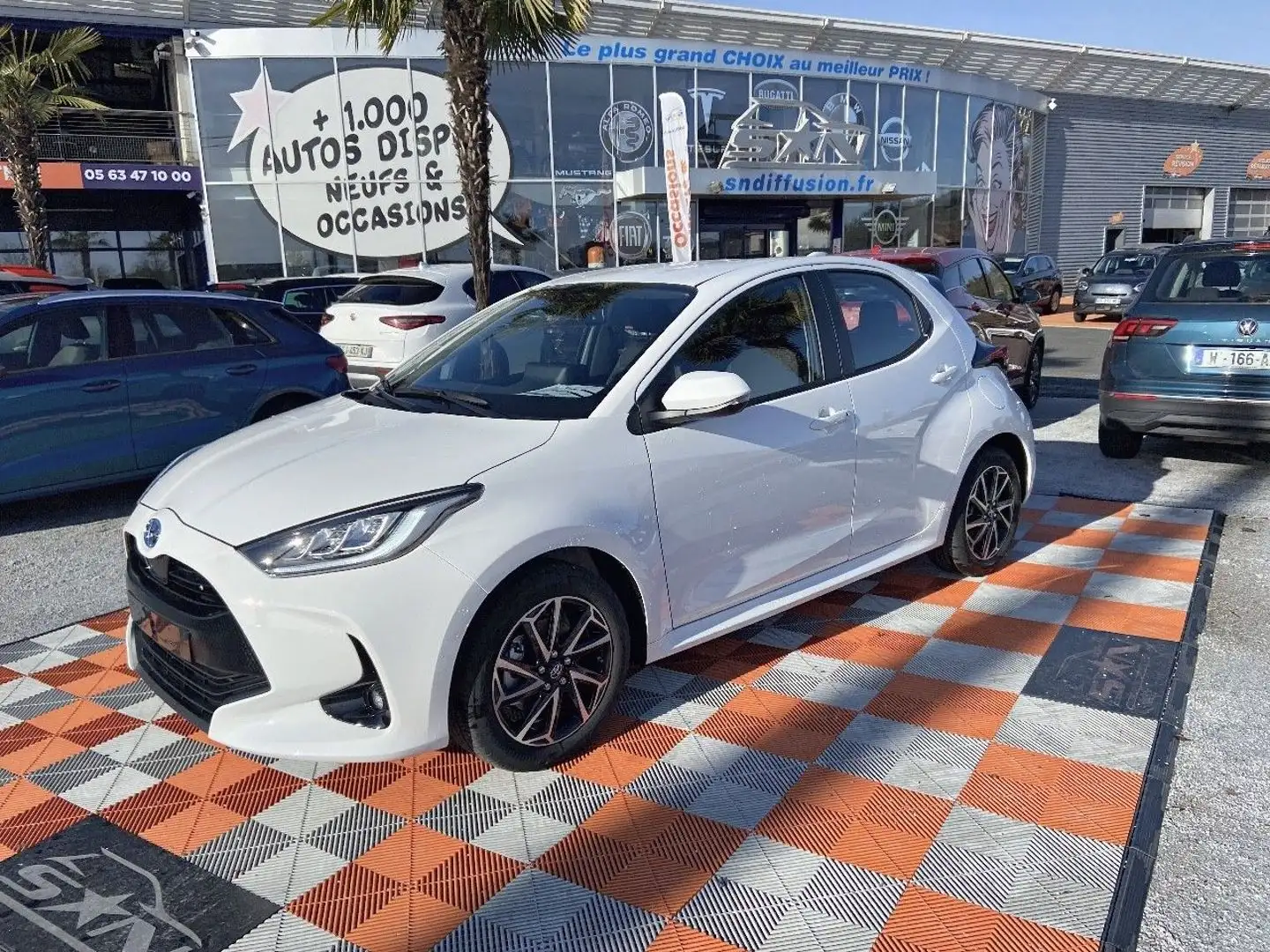 Toyota Yaris 1.5 HYBRIDE 116 H DESIGN PLUS JA 16\u0026amp;quot; Blanc - 1