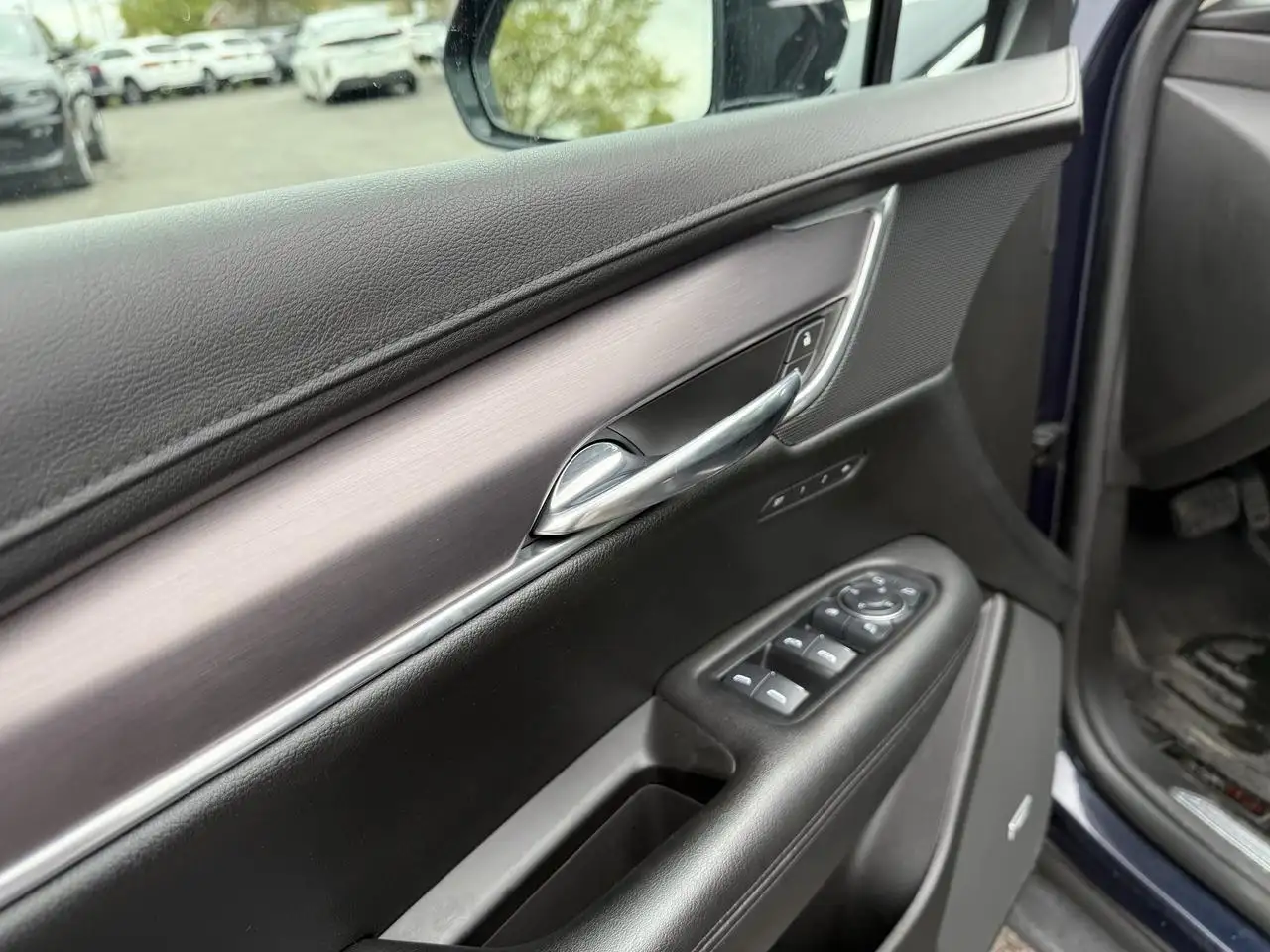 Cadillac XT5 снимка Cadillac XT5