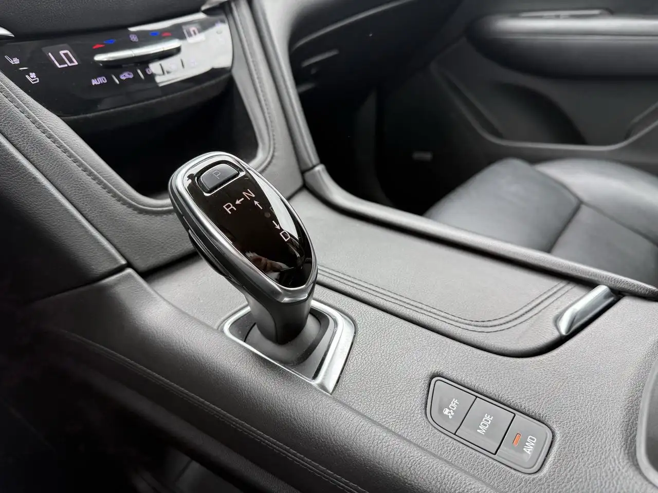 Cadillac XT5 снимка Cadillac XT5