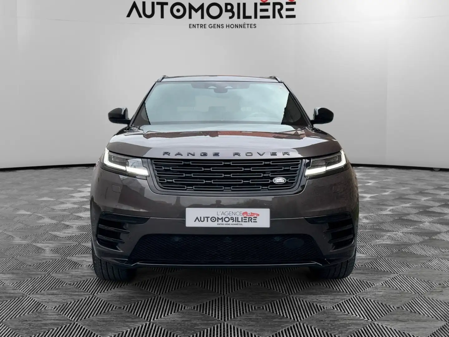 Land Rover Range Rover Velar Velar 2.0 R-Dynamic HSE Gris - 2
