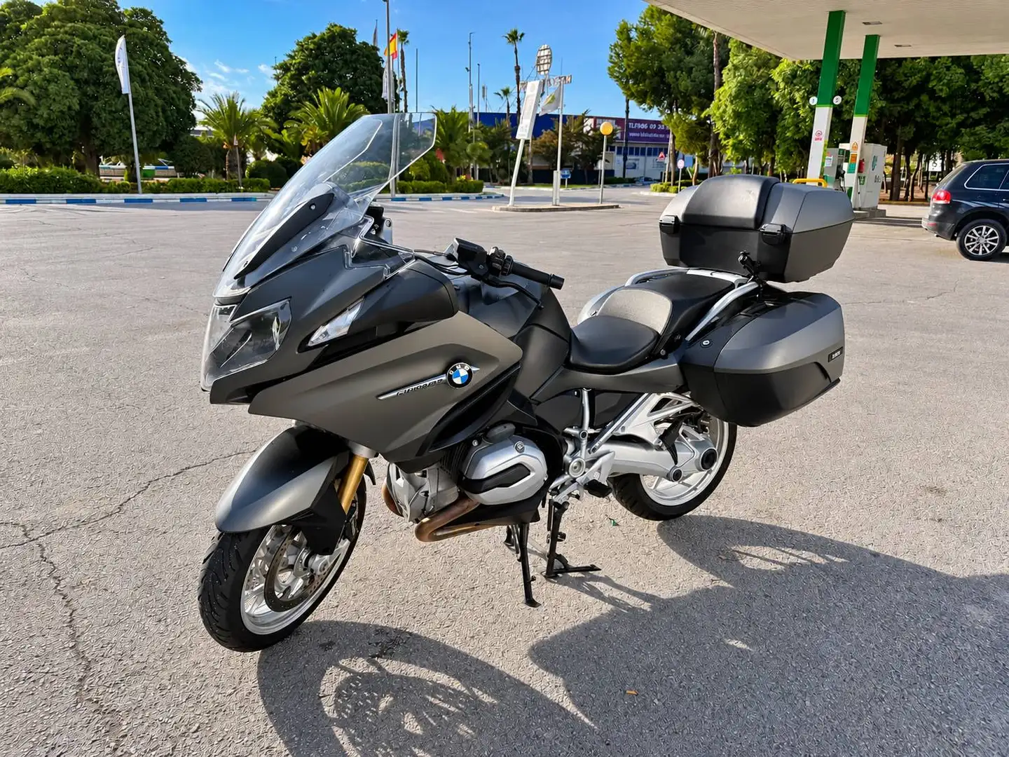 BMW R 1200 RT BMW R 1200 RT | 2014 | 76.000 km Gris - 2