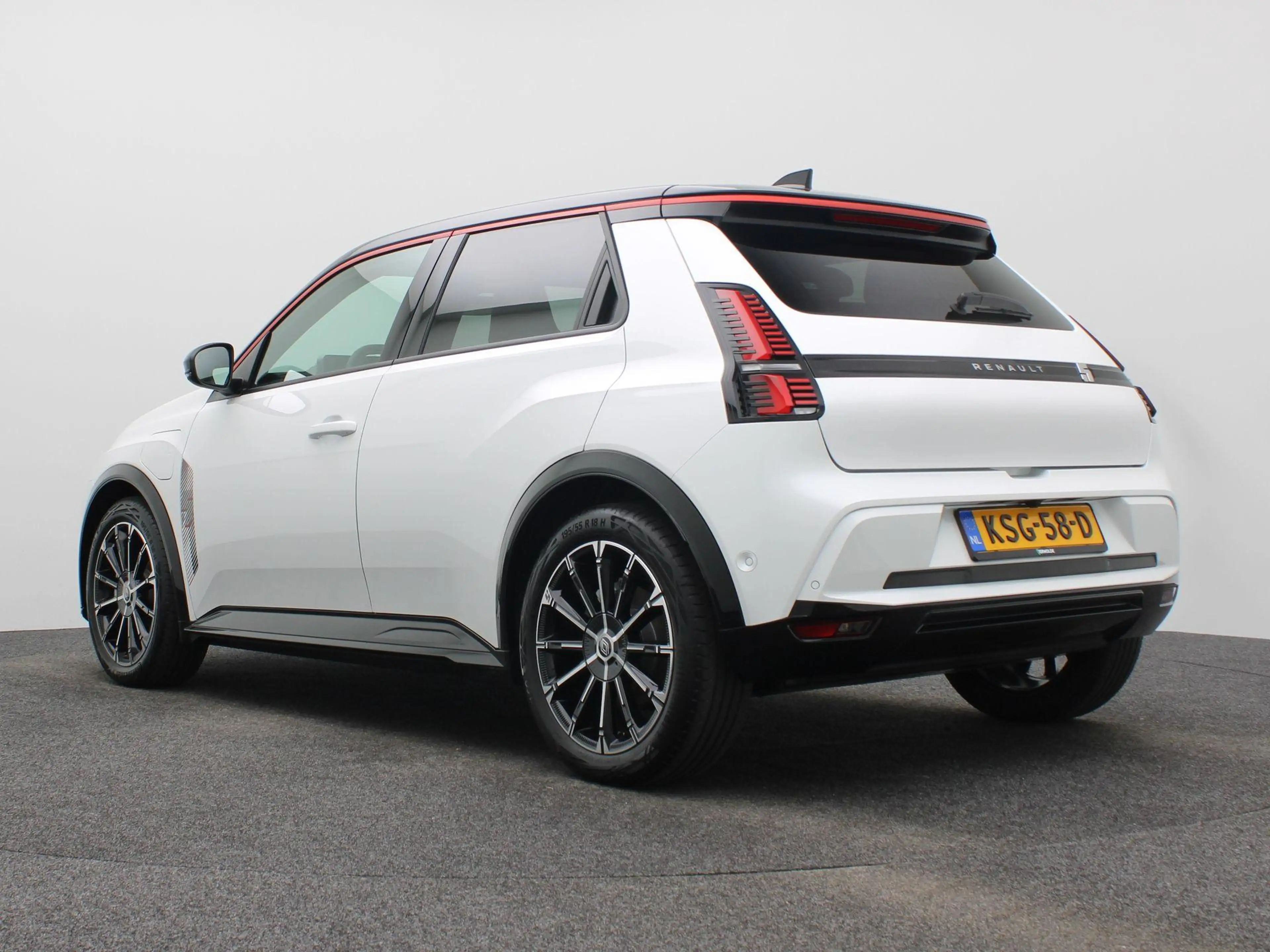 Renault R 5 comfort range Iconic 52 kWh — photo 3